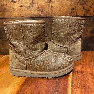 UGG boots girls, size 3, brown and gold